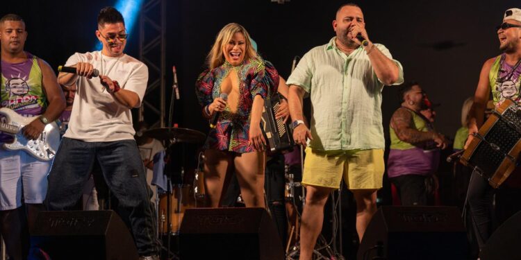 Bloco do Axerito comanda a folia no dia 11 de fevereiro