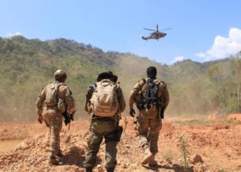 PF começa a destruir maquinário de garimpeiros na TI Yanomami