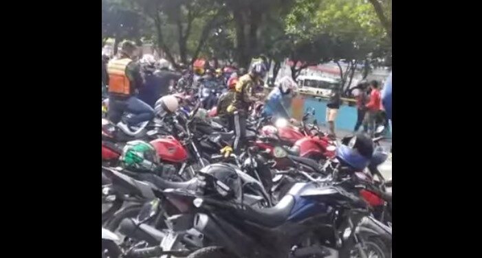 Amom Mandel diz que motociclistas foram impedidos de trabalhar