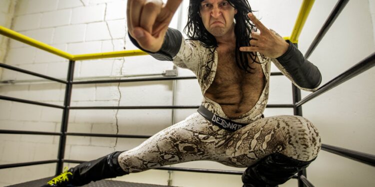 Massacration, Hermes e Renato, Kiss Cover Destroyer e Wanderley Andrade comandam primeira edição do Carnarock em Manaus