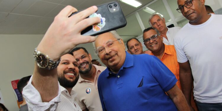 Lenda: Amazonino Mendes morre aos 83 anos