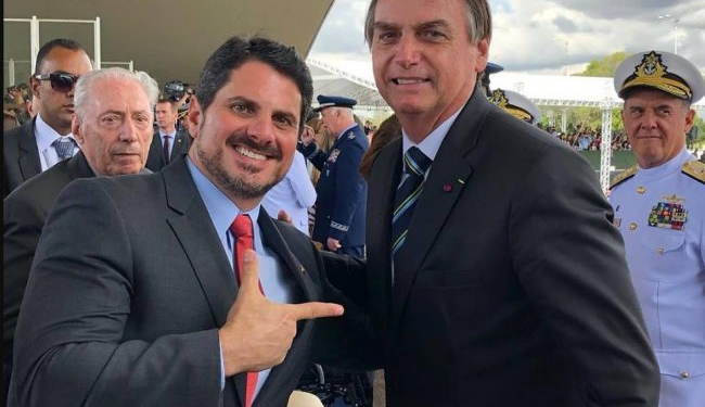 Marcos do Val diz que Bolsonaro não o coagiu e desiste de renunciar ao mandato