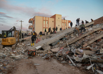 Número de mortos em terremoto na Turquia e Síria passa de 17 mil