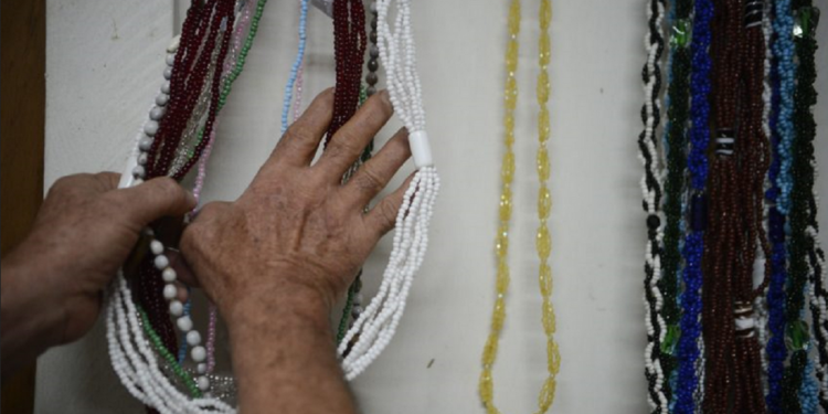 ‘Fui repelida’, diz candomblecista após filha ter matrícula negada