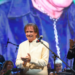 No Teatro Amazonas, Roberto Carlos e Erasmo Carlos são homenageados com Prêmio Nobel Verde