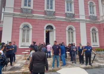 Em velório, Wilson Lima e David Almeida destacam legado de Amazonino Mendes