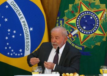 Presidente aposta em retomada de obras para impulsionar economia