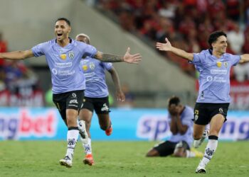 Fla falha nos pênaltis e perde Recopa Sul-Americana para o Del Valle