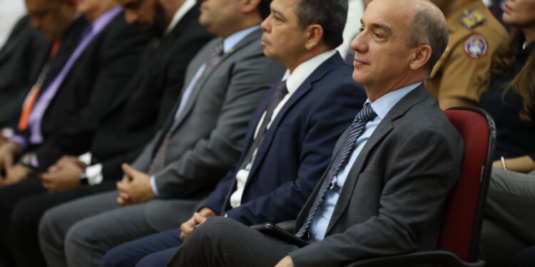 Presidente do TCE participa de posse do superintendente da PF-AM