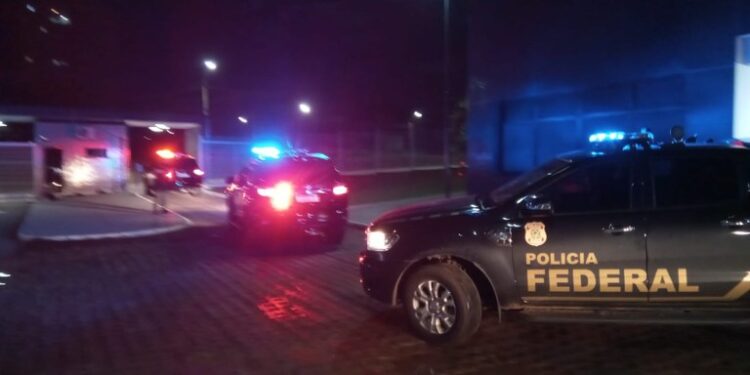 PF cumpre mandados no Amazonas contra suposta organização criminosa