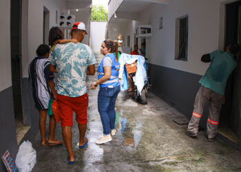 Famílias desalojadas do bairro Jorge Teixeira vão para novo lar