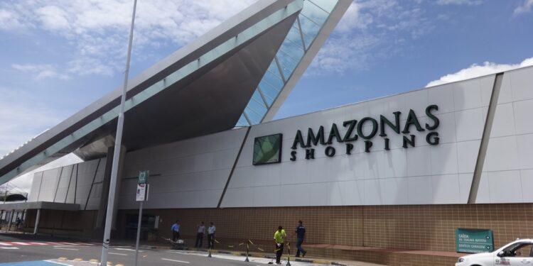 Amazonas Shopping promove ação em parceria com a Semasc, em alusão ao Dia Internacional da Mulher
