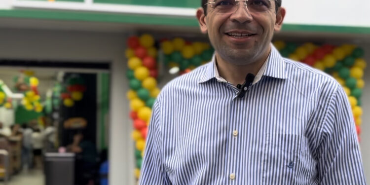 Grupo Queiroz reforma e reinaugura loja no Centro de Manaus