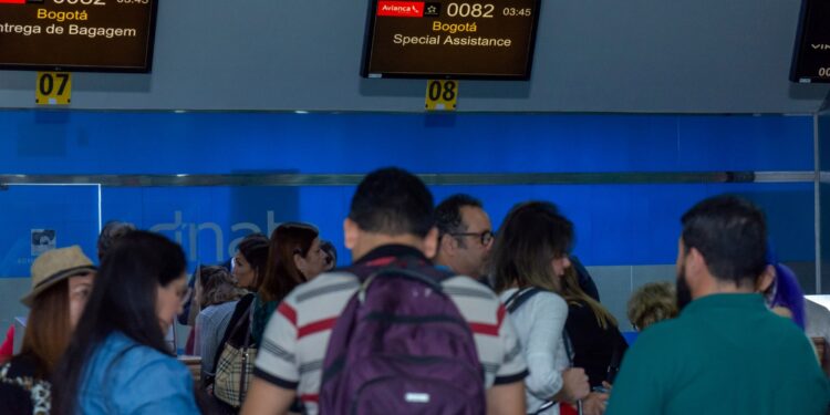 Avianca inaugura voo direto de Manaus para Bogotá