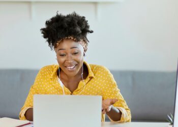 Em meio à nova economia, ensino superior torna-se chave para sucesso  
