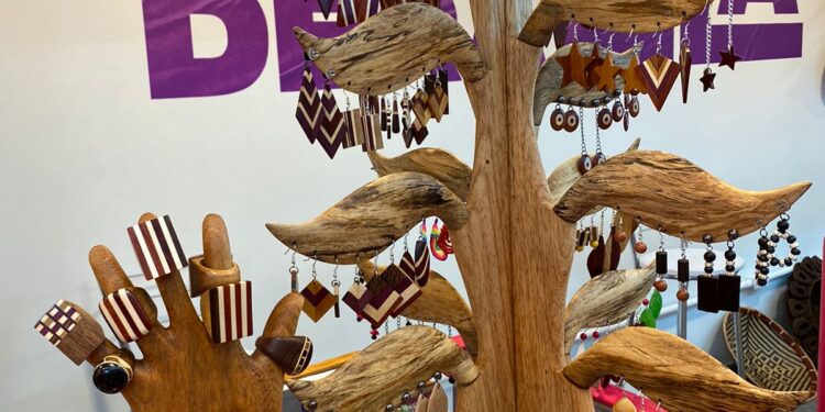 Manauara lança “EmpoderaEla” no mês da Mulher