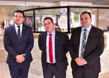 PF abre investigação de ameaça de morte a deputado Wilker