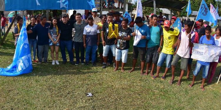 Deputado diz que destinou R$ 100 mil para iluminação de campo de futebol em Santo Antônio do Içá