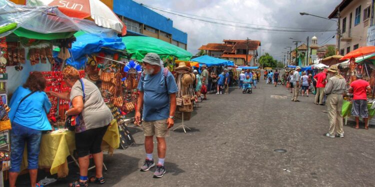 Parlamentar quer cursos direcionados ao trade turístico de Parintins