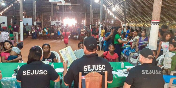 Aos 71 anos, indígena emite certidão de nascimento em aldeia