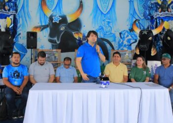 Caprichoso recebe prêmio do projeto Recicla Galera