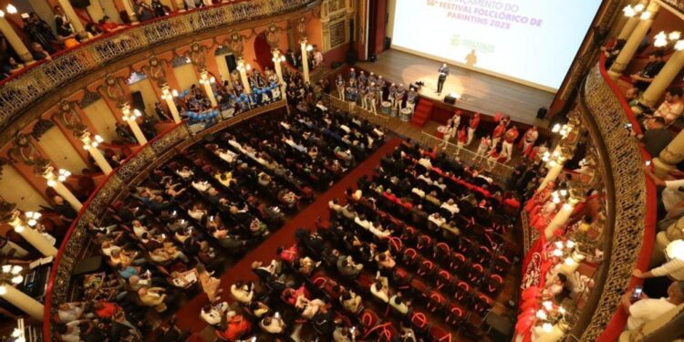 Governo lança Festival de Parintins e anuncia R$ 10 milhões em patrocínio aos bumbás