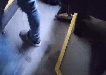 Terror no 640: Bandido atira dentro de ônibus durante assalto em Manaus