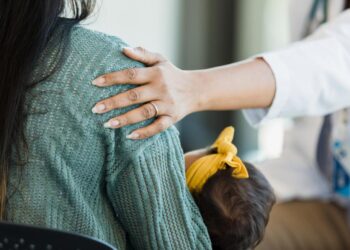 Mães e pais do Norte e Nordeste do Brasil denunciam abusos da Hapvida, diz Idec