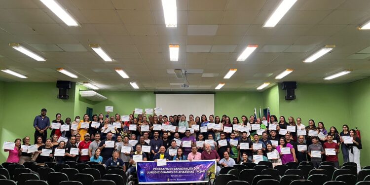 Escola de Contas do TCE leva curso sobre a Nova Lei de Licitações a Manicoré