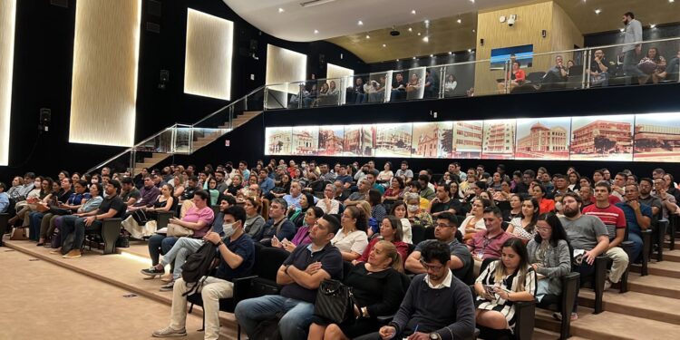 Sucesso de público, curso sobre licitações da ECP abre inscrições para turma em Parintins