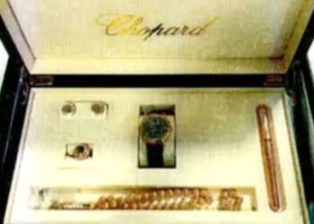 Documentos mostram que ministério demorou um ano para entregar joias