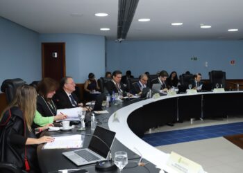 TCE-AM reprova contas e aplica multa a ex-gestores das câmaras de Maraã e Uatumã