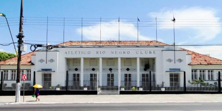 Juiz retira sede do Rio Negro Clube do Leilão do TRT-11