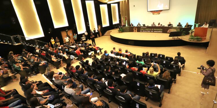 Prevenção de desastres naturais é tema de debate no TCE-AM