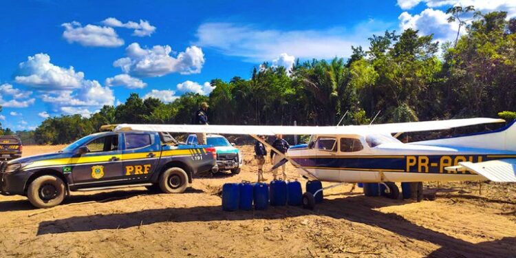 PRF fecha 16 pistas de pouso clandestinas em operação na Terra Yanomami