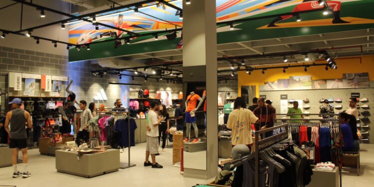 Adidas do Manauara Shopping reabre ao público trazendo o conceito Stadium 2.0 para a cidade