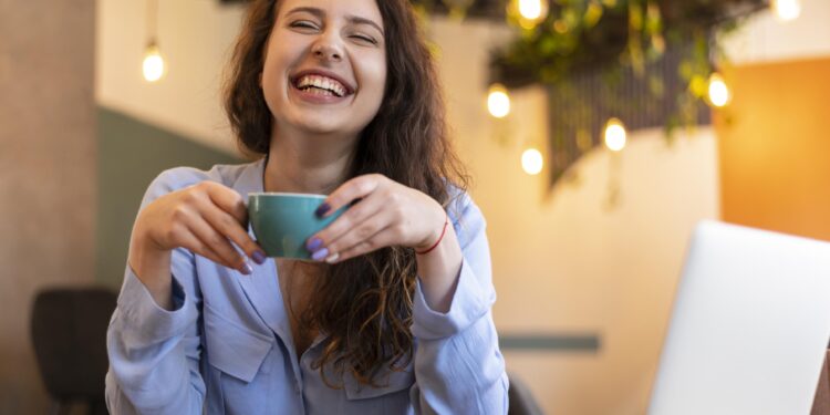 Dia Mundial do Café: conheça os benefícios da segunda bebida mais consumida no mundo