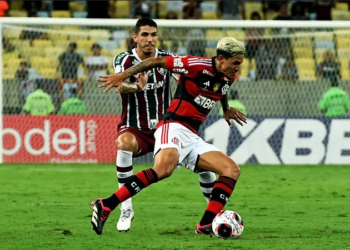 Fluminense x Flamengo: onde assistir; prováveis escalações