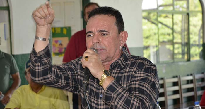 Ex-prefeito é condenado a devolver R$ 494 mil após irregularidades em licitação