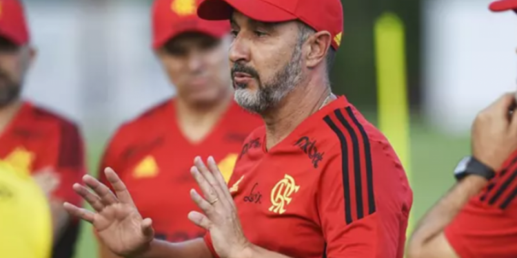 Flamengo anuncia demissão do técnico português Vítor Pereira