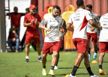 Libertadores: Onde assistir ao jogo Aucas x Flamengo