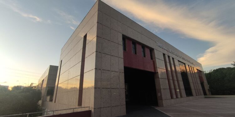 TCE-AM atualiza sistema de recebimento de prestação de contas; inadimplentes caem para 7