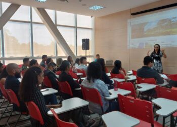 Estudantes de Direito do Iames realizam visita técnica ao TCE-AM
