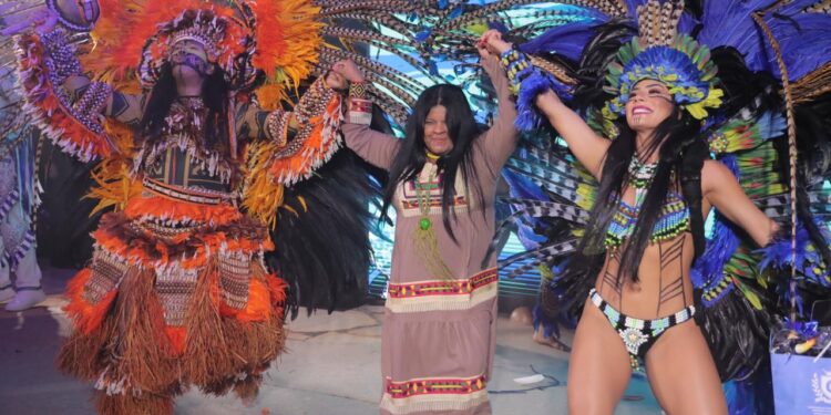 Caprichoso encanta Brasília no lançamento do Festival de Parintins