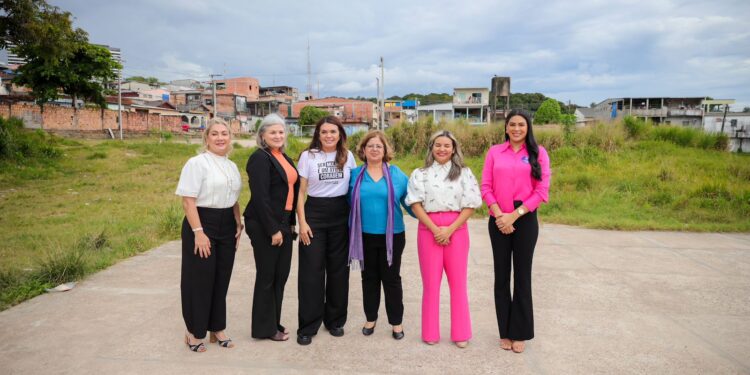Mayra Dias alinha ações com a ministra Cida Gonçalves e festeja viabilização da Casa da Mulher Brasileira no AM