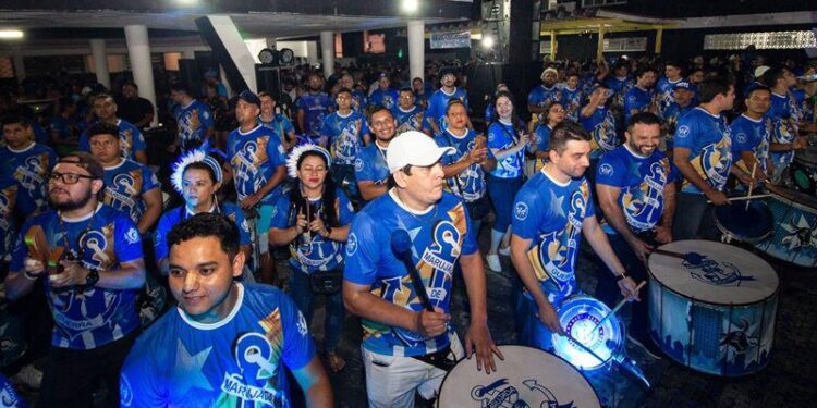 Rio Negro: Noite da Marujada de Guerra agita nação Caprichoso no feriado
