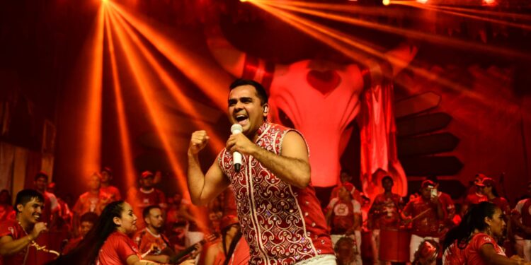 Em Parintins, Garantido realiza ensaio “Esquenta da Alvorada”