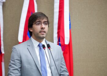 Para deputado, STF deu ‘duro golpe’ em estudantes do Amazonas