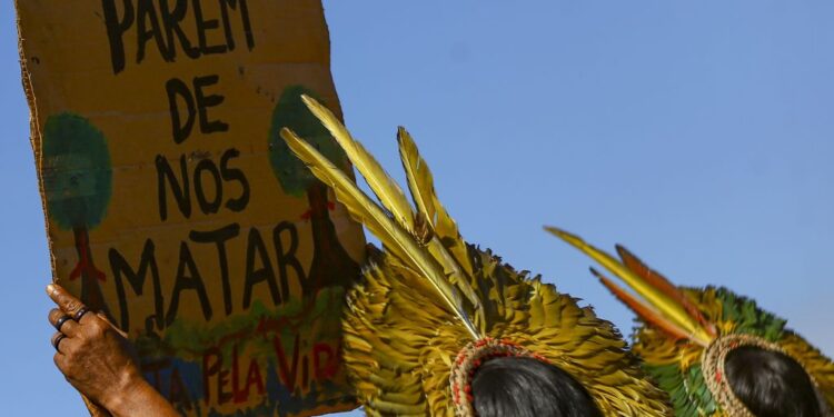 ‘Brasil, Terra Indígena’: Obra do Caprichoso destaca resistência dos povos indígenas