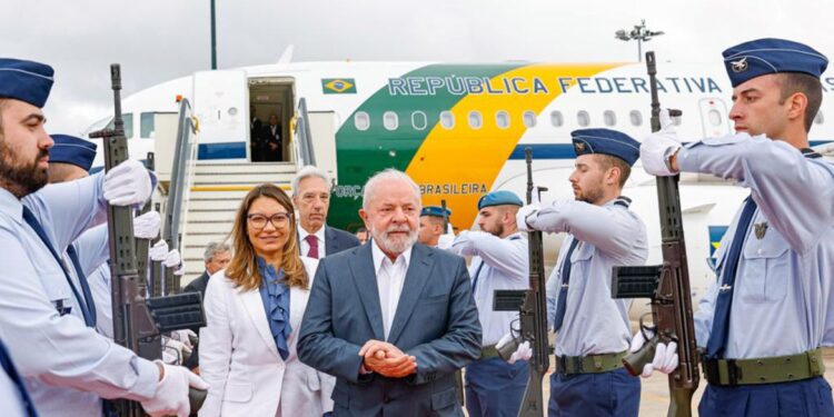 Presidente Lula desembarca em Portugal para visita oficial